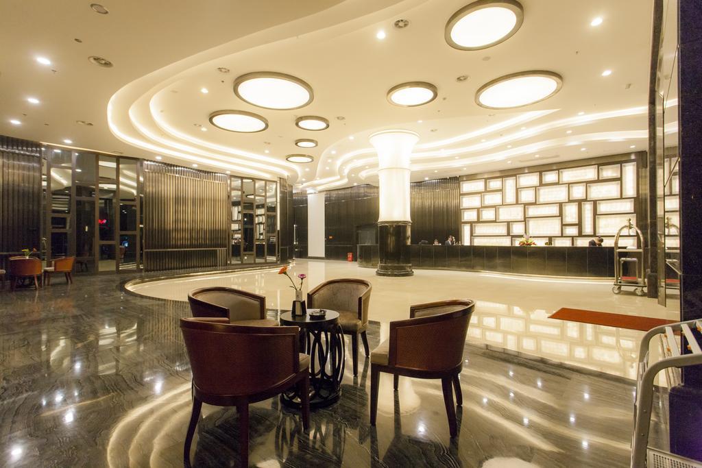 Golden Palm Hotel Zhuhai Buitenkant foto