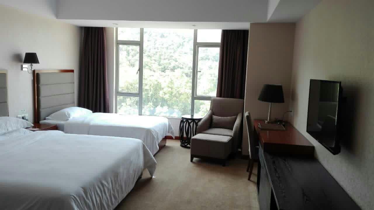 Golden Palm Hotel Zhuhai Buitenkant foto